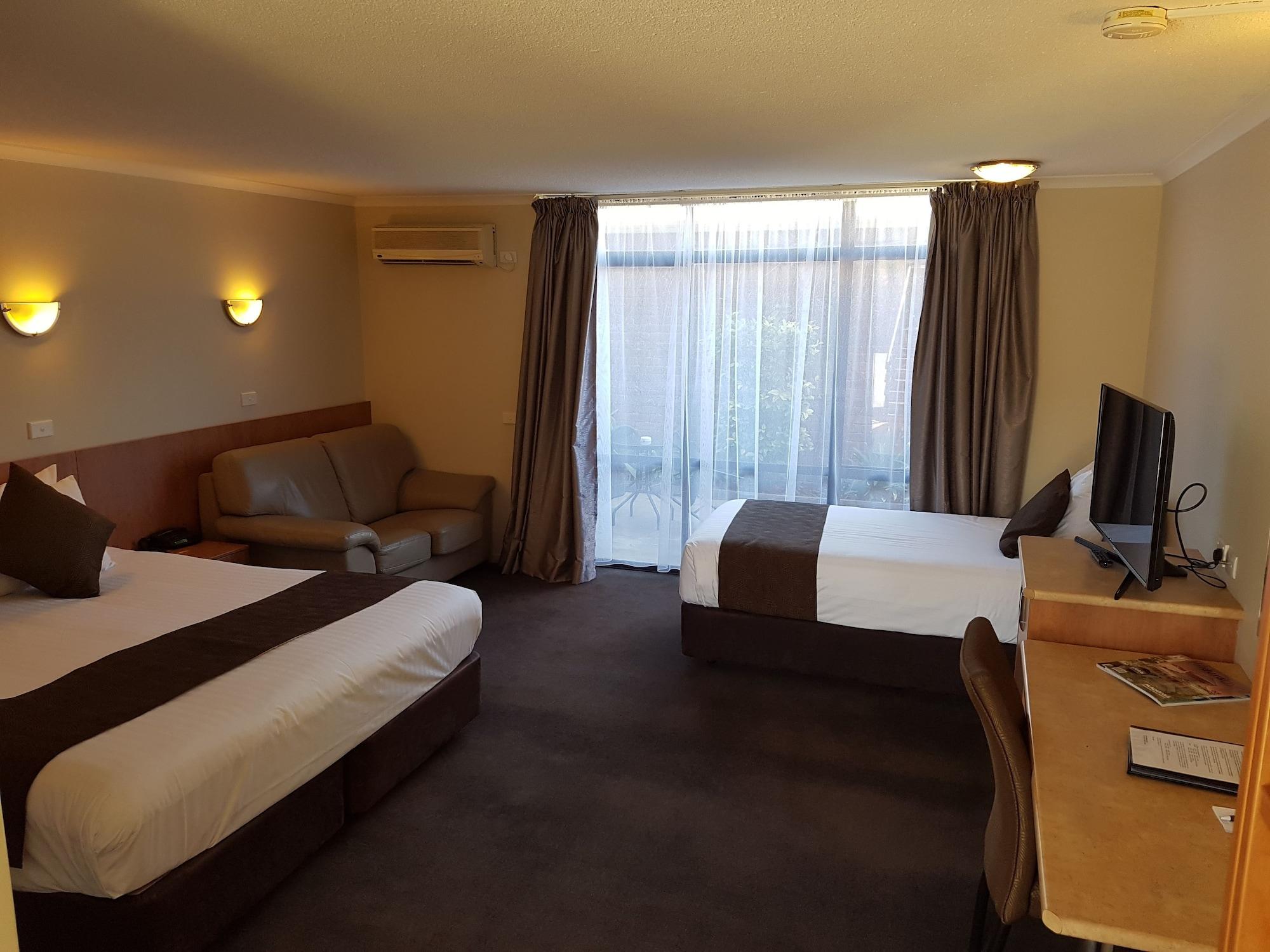 Best Western Chaffey Motor Inn Мілд'юра Екстер'єр фото
