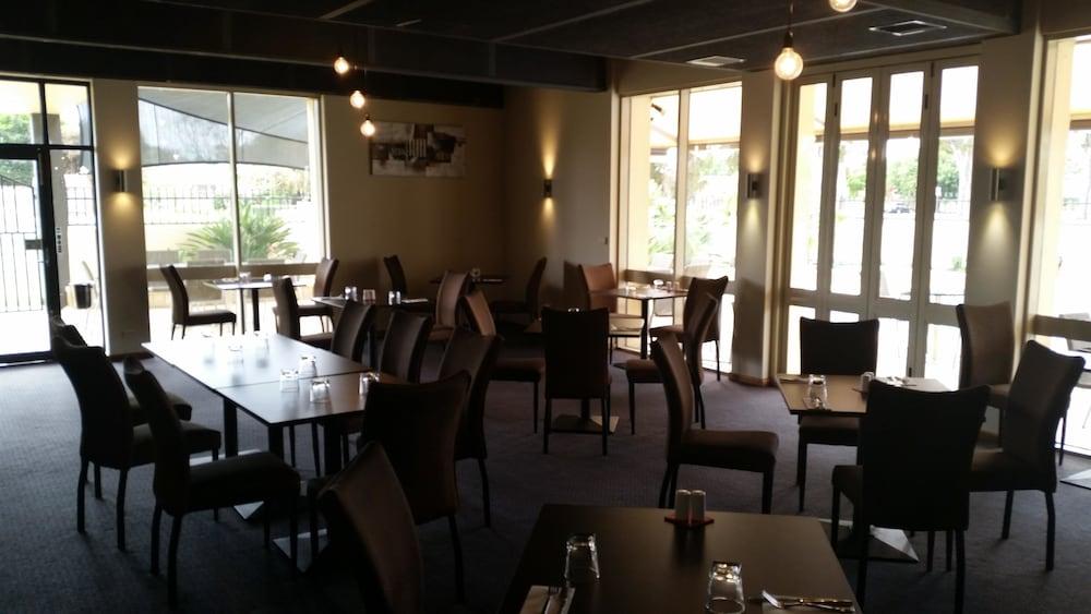 Best Western Chaffey Motor Inn Мілд'юра Екстер'єр фото