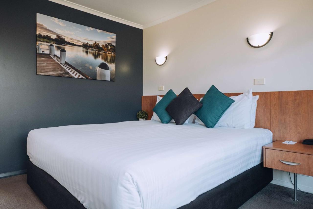 Best Western Chaffey Motor Inn Мілд'юра Екстер'єр фото