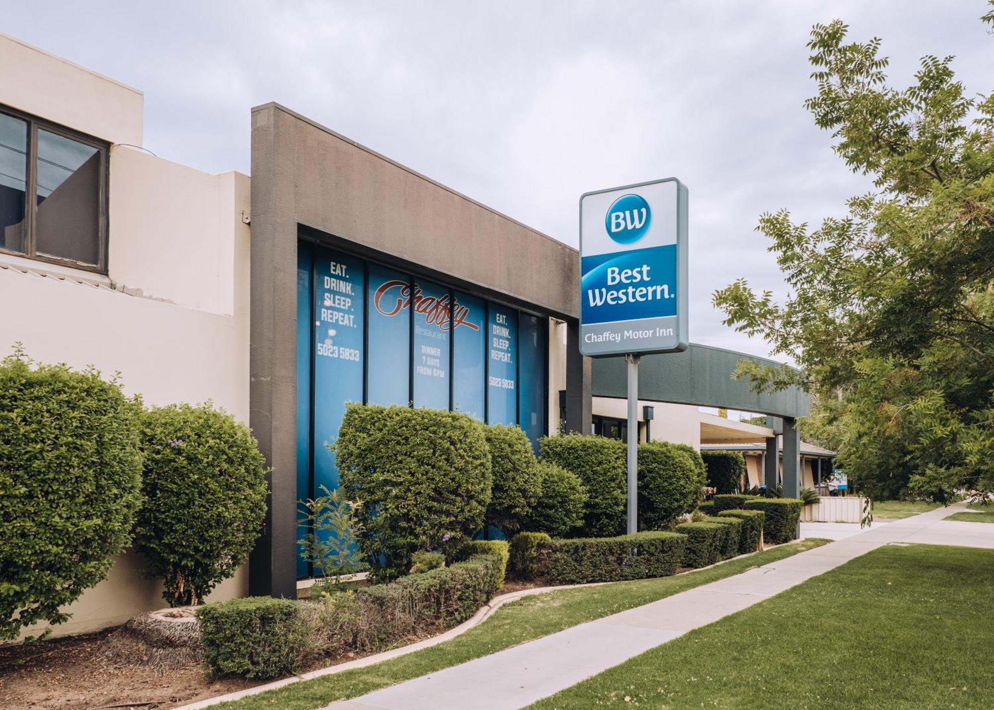 Best Western Chaffey Motor Inn Мілд'юра Екстер'єр фото