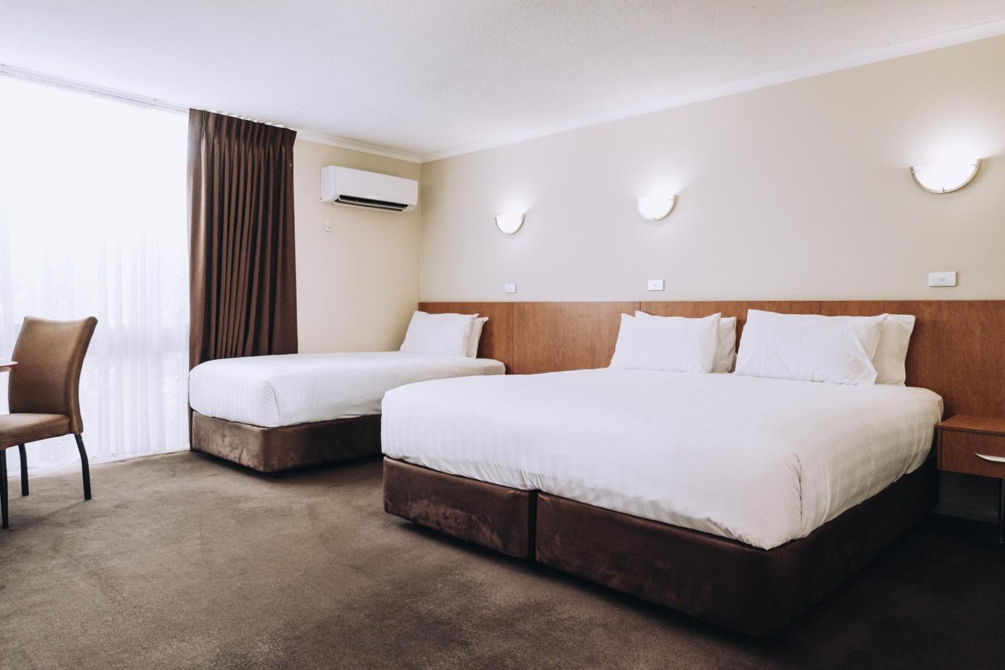 Best Western Chaffey Motor Inn Мілд'юра Номер фото
