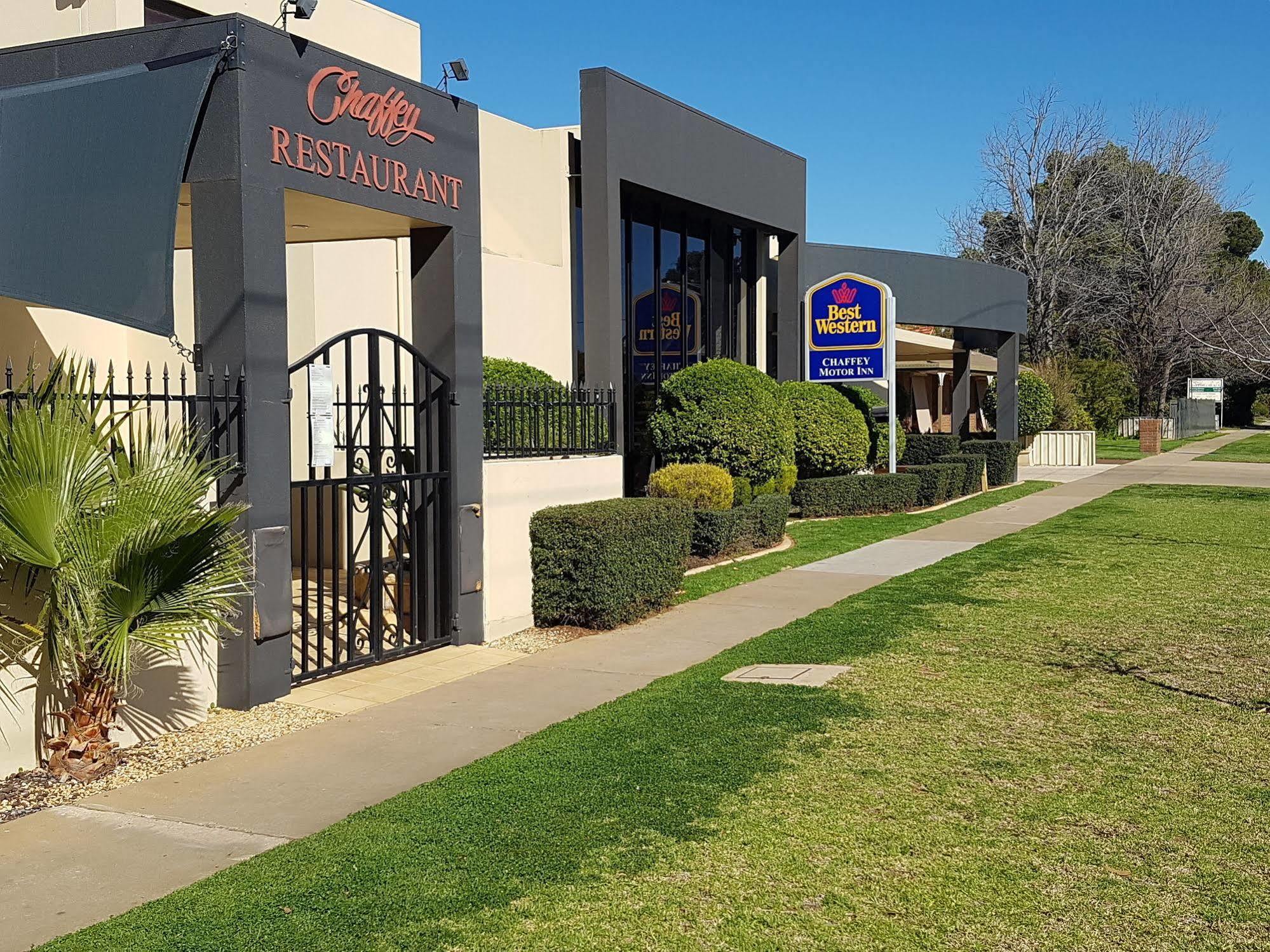 Best Western Chaffey Motor Inn Мілд'юра Екстер'єр фото